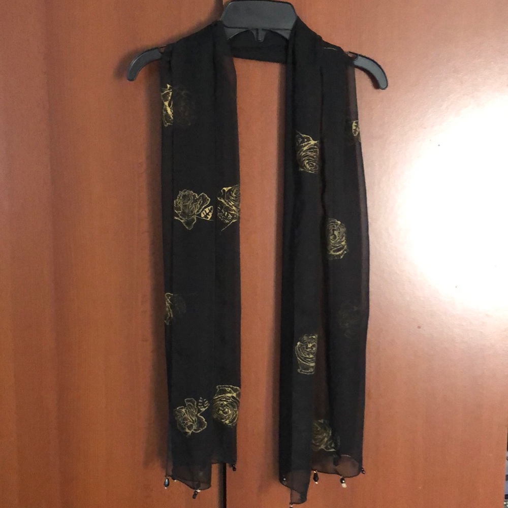 Lisa Violetto 100% Silk Handcrafted Scarf
